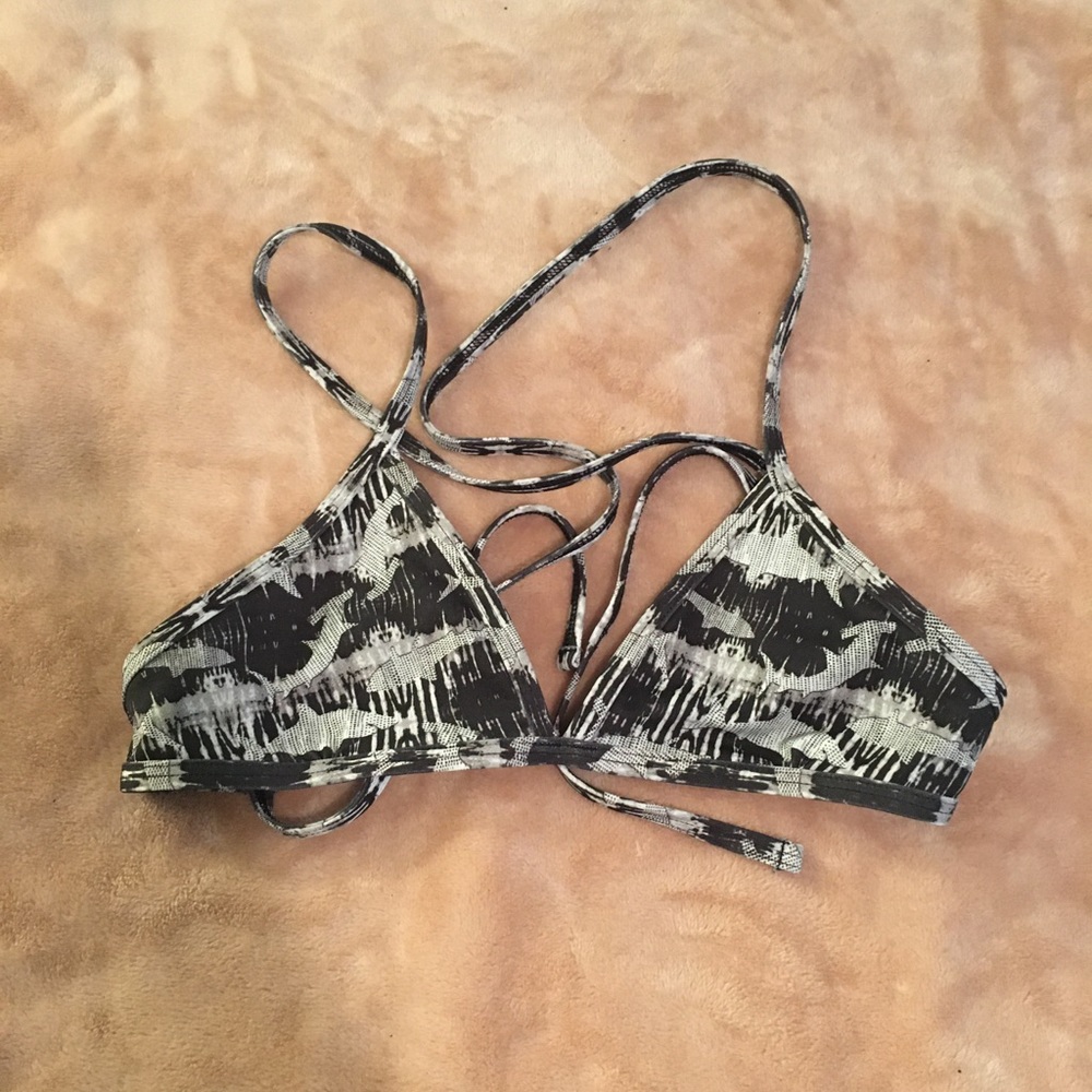 Jolyn shark print bikini top